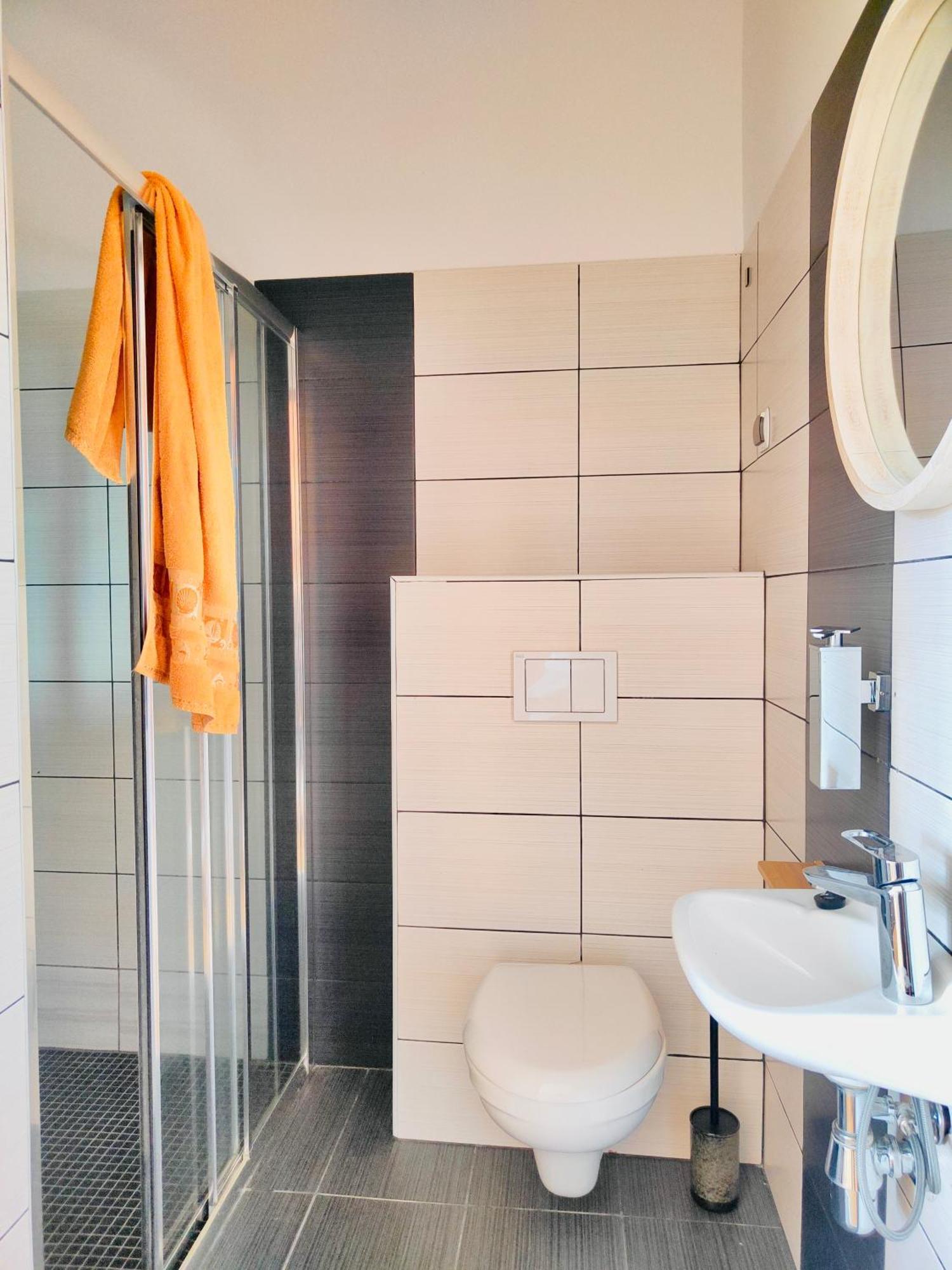 Dom Bez Scian Hotel Губин Екстериор снимка